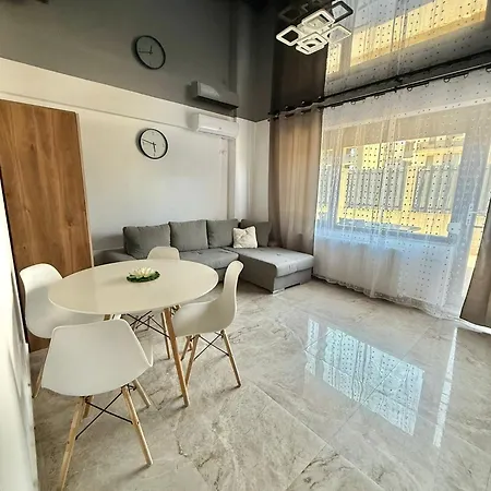 Apartment Happy Mamaia Nord 2 *