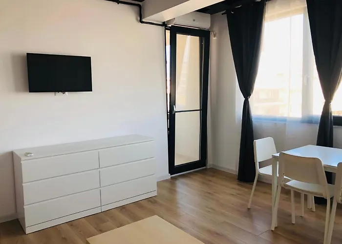 Апартаменты Happy Mamaia Nord 2