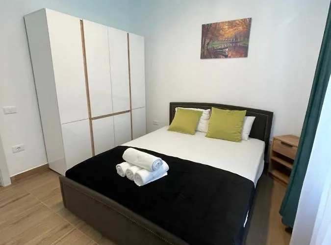 Happy Mamaia Nord 2 Апартаменты *