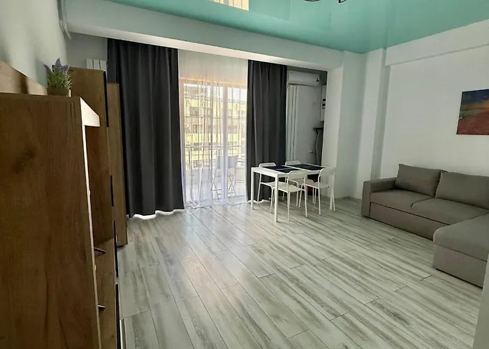 Апартаменты Happy Mamaia Nord 2 *